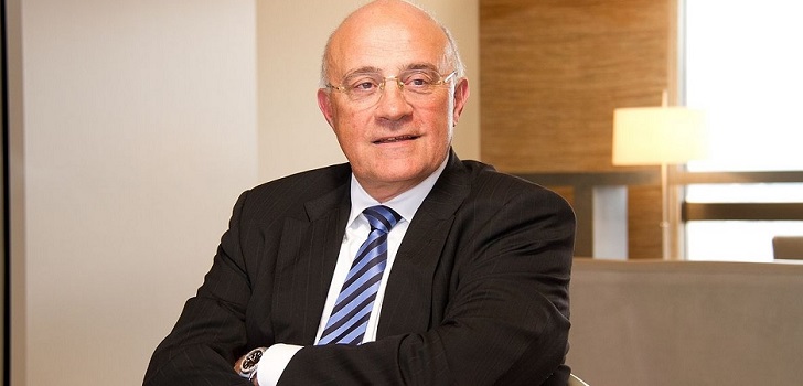 Josep Oliu, presidente del Banc Sabadell Banco Sabadell suelta laste y ejecuta la venta del 40% de Ribera Salud